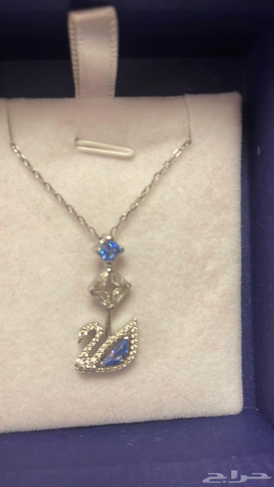 عقد Swan أزرق من سوارفسكي64200761669377110