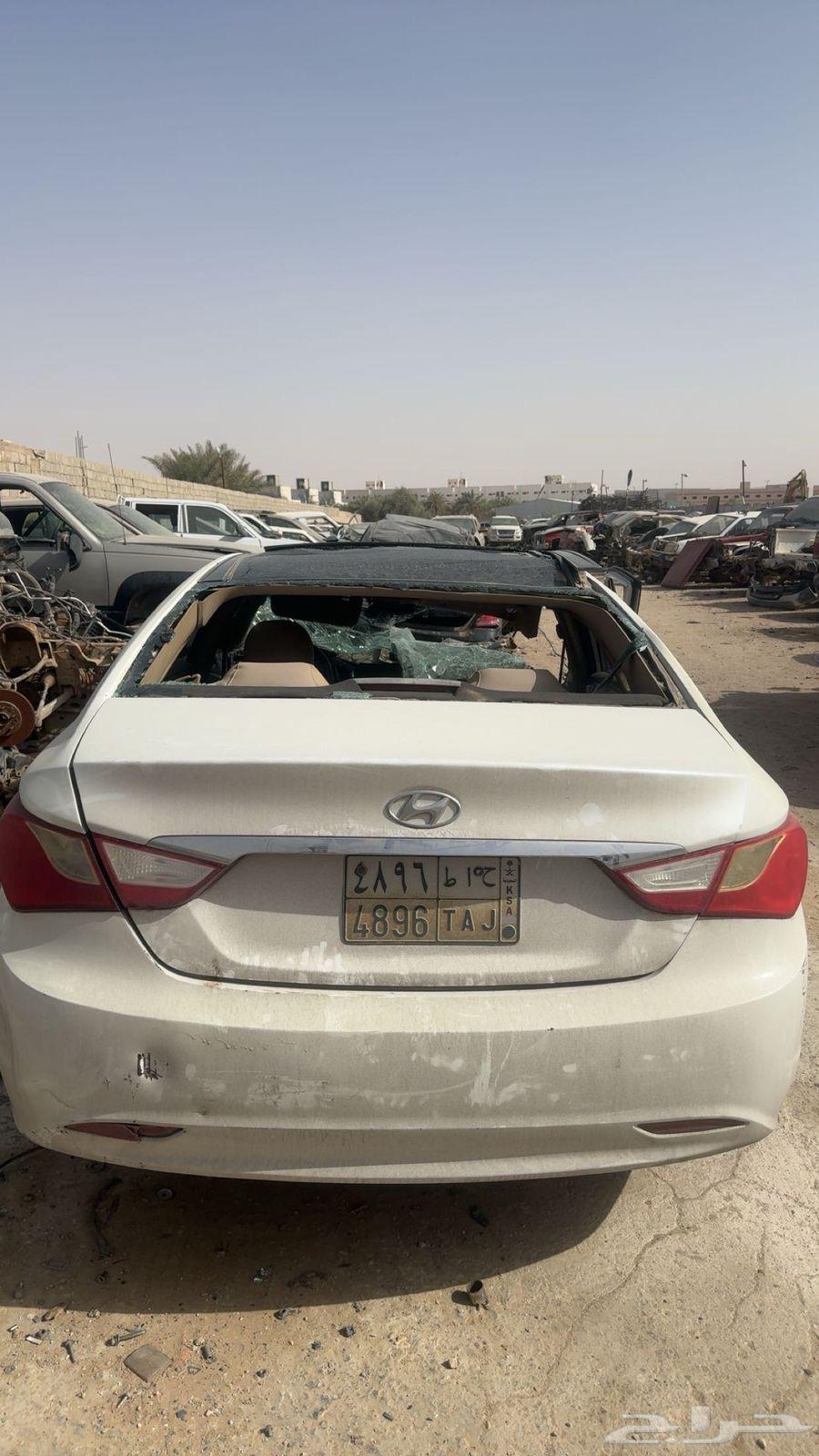 للبيع سوناتا تشليح - كامل المركبه64385845442945110