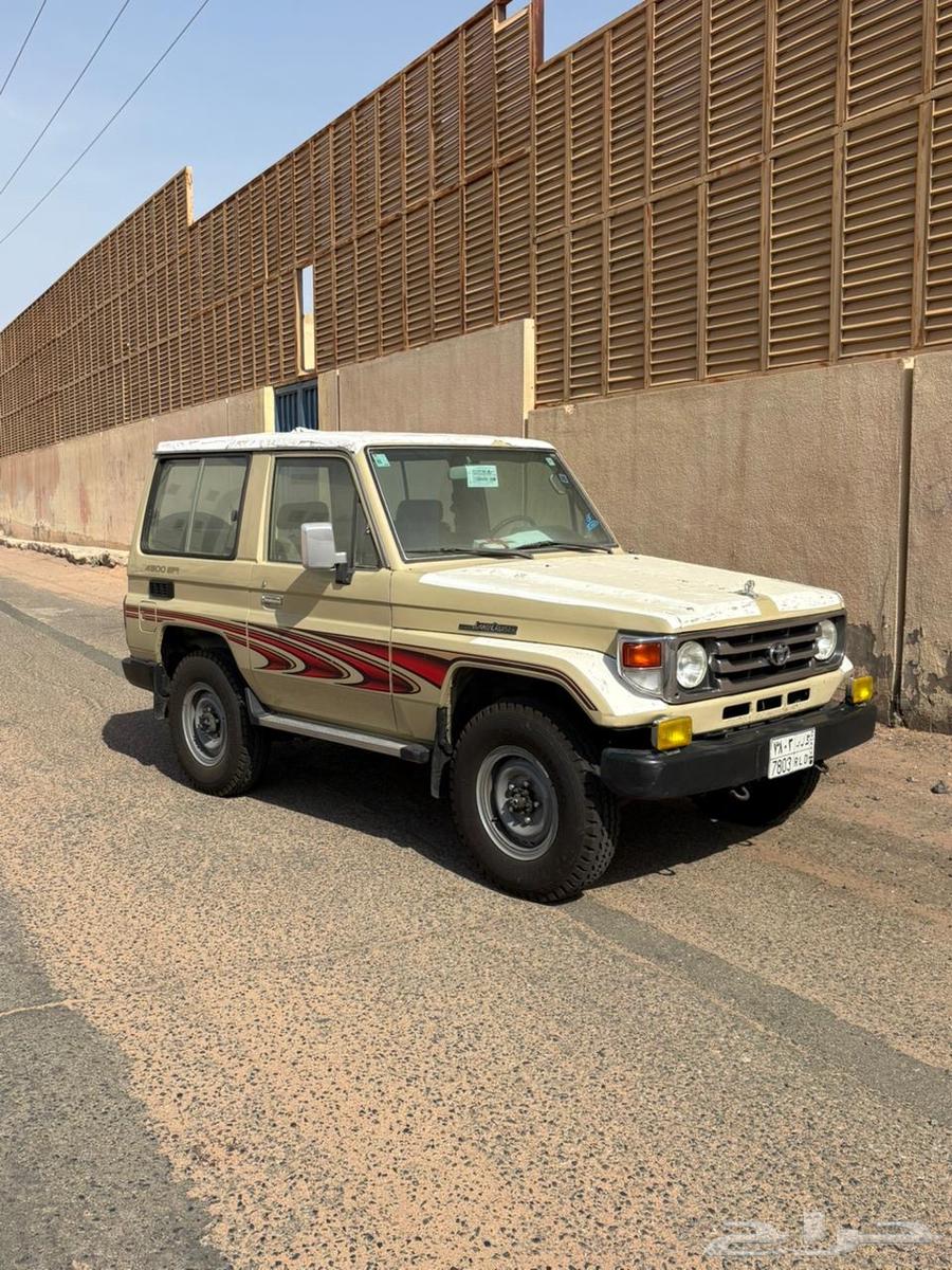 للبيع جيب ربع 200664391687442307112