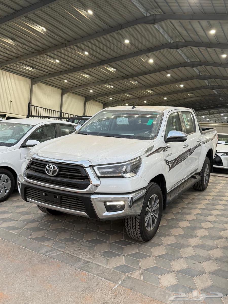 هايلوكس غمارتين2025-S-GLX دبل فل كامل قير عادي بنزين اقل سع64387579001858112