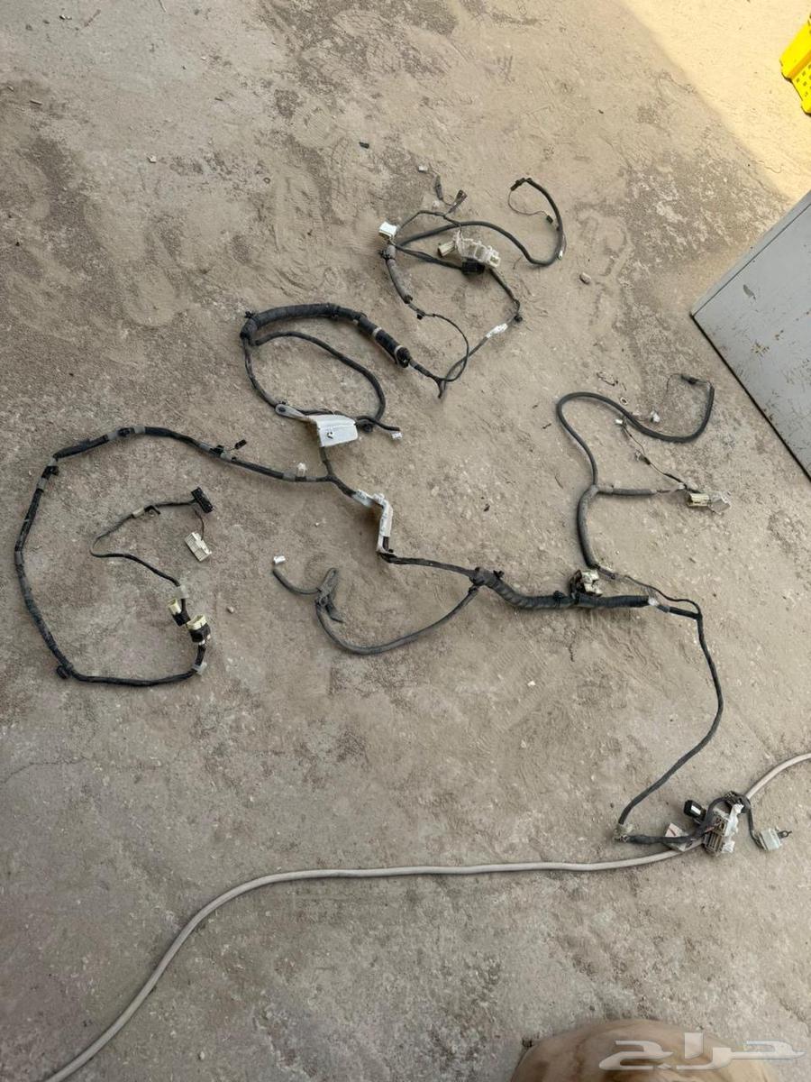 للبيع قطع هايلكس64387173882626110