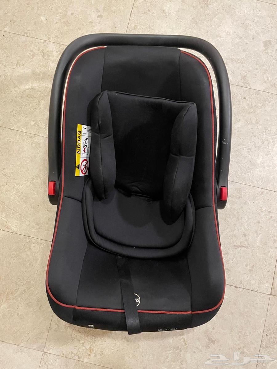 كرسي اطفال وينفع للسيارة64179367913091112