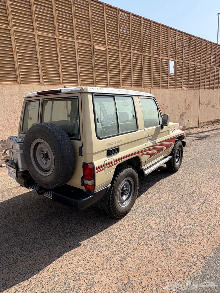 للبيع جيب ربع 200664391687442307114