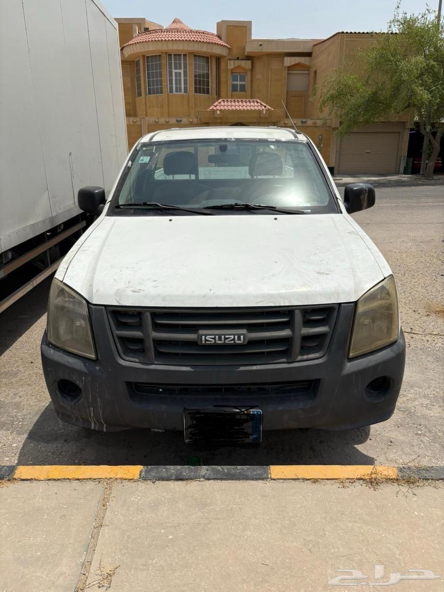 Isuzu 2012 model64390402491266114