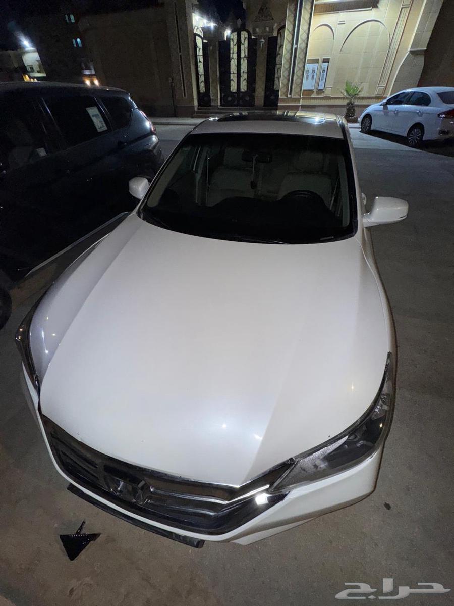 هوندا اكورد 201664395158261889111