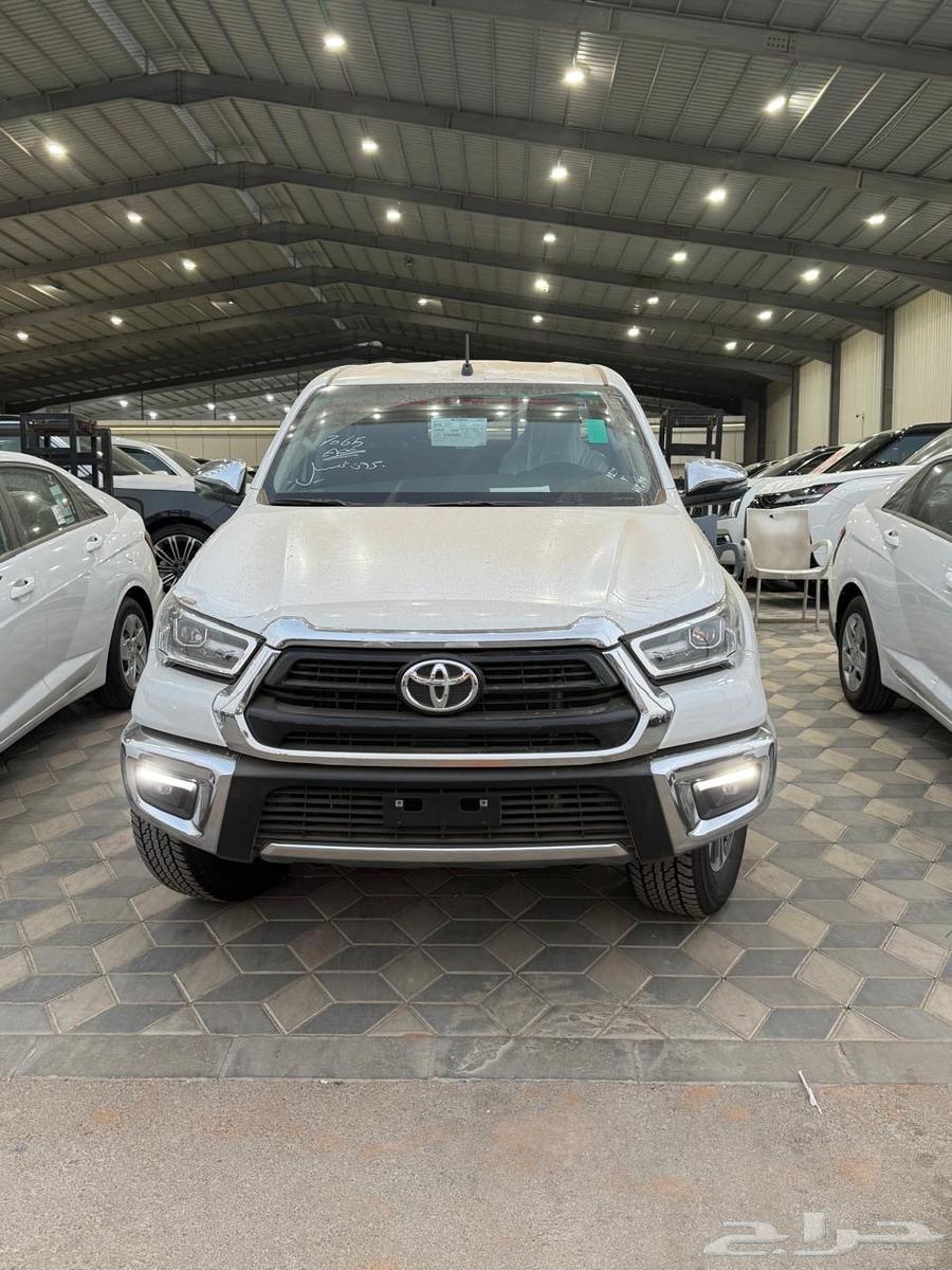 هايلوكس غمارتين2025-S-GLX دبل فل كامل قير عادي بنزين اقل سع64387579001858111