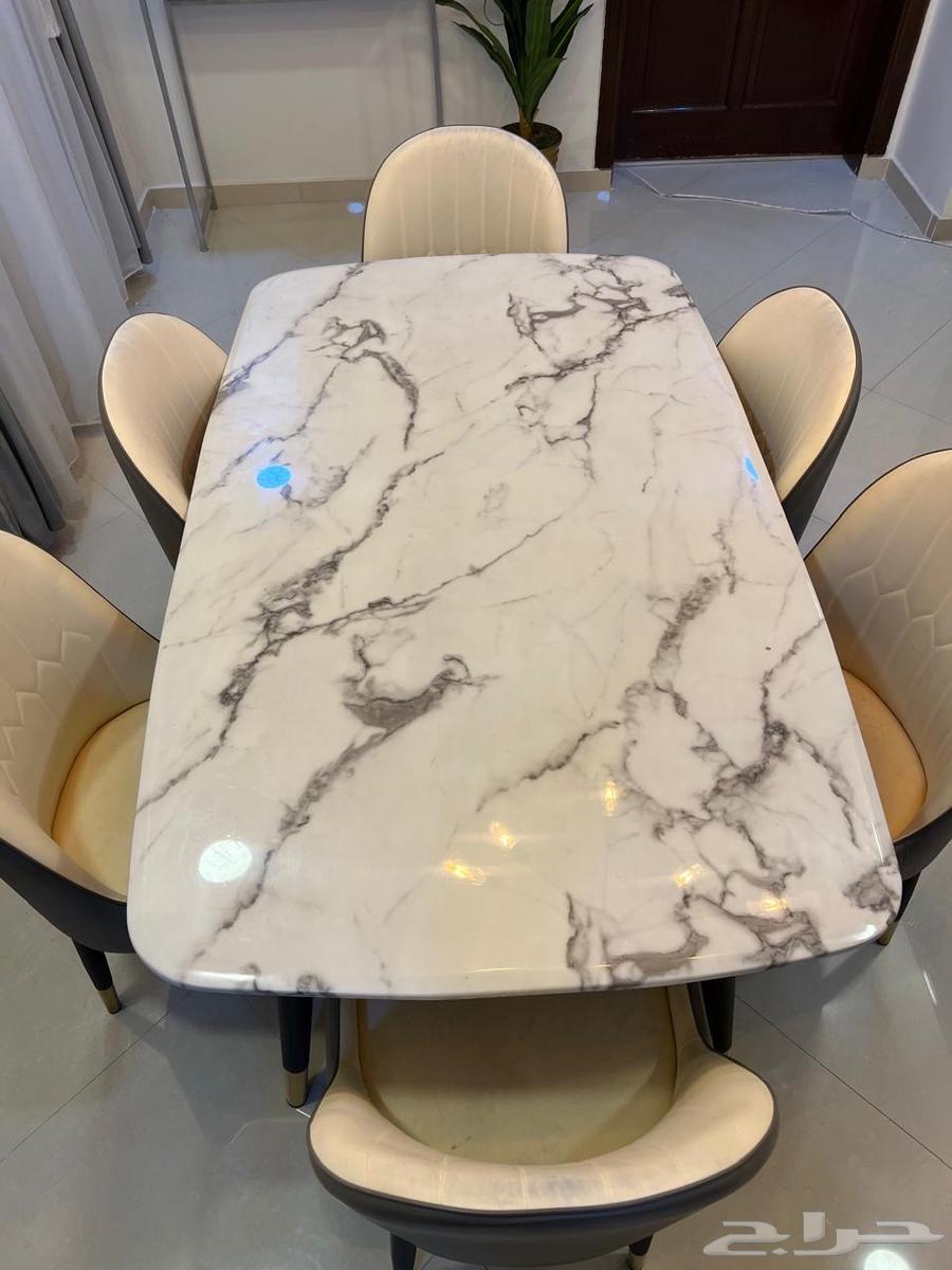 Dining table64203027208065110