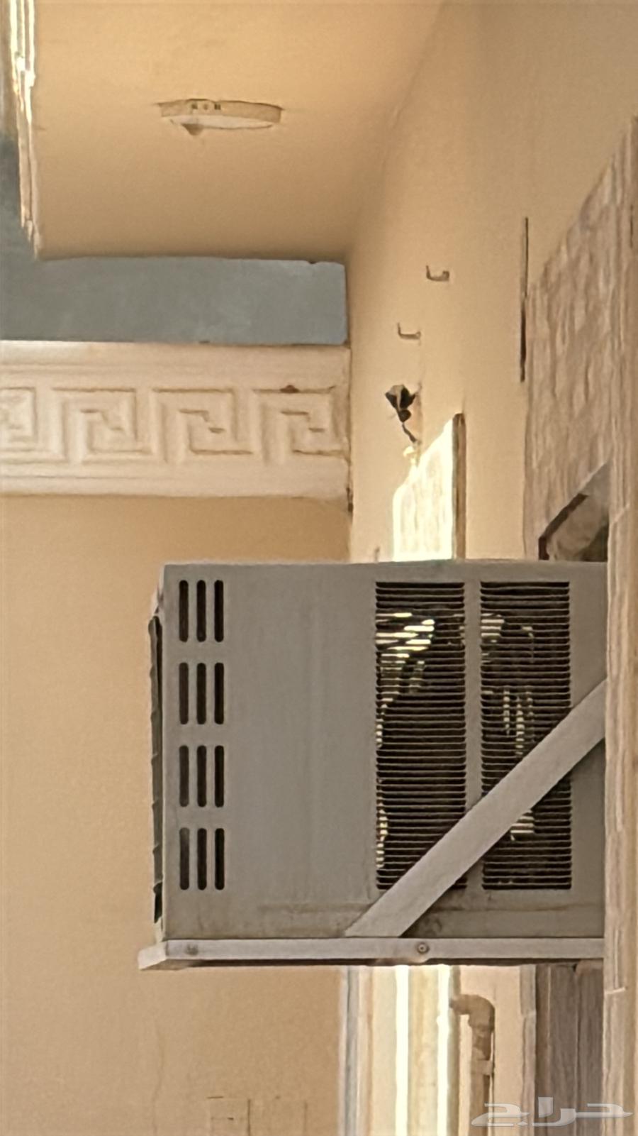 مكيف شباك شغال ويحتاج فريون فقط شركة   FRESH  السعر 45064221705061377111