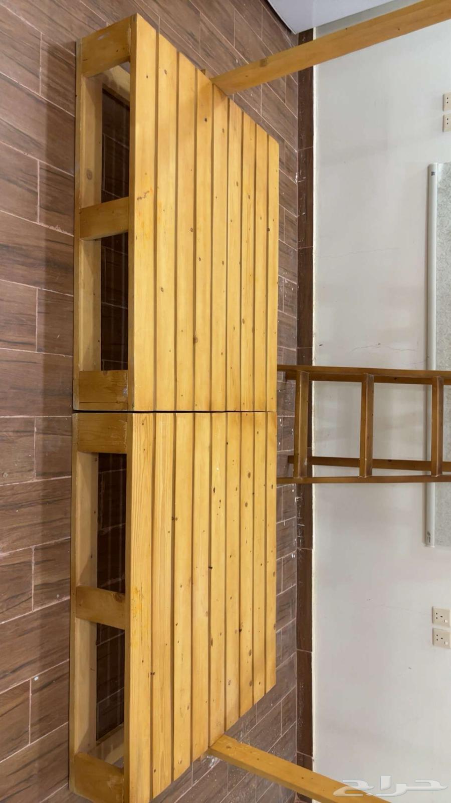 جلسه ارضيه خشبيه مع ملحقاتها64228747900929111