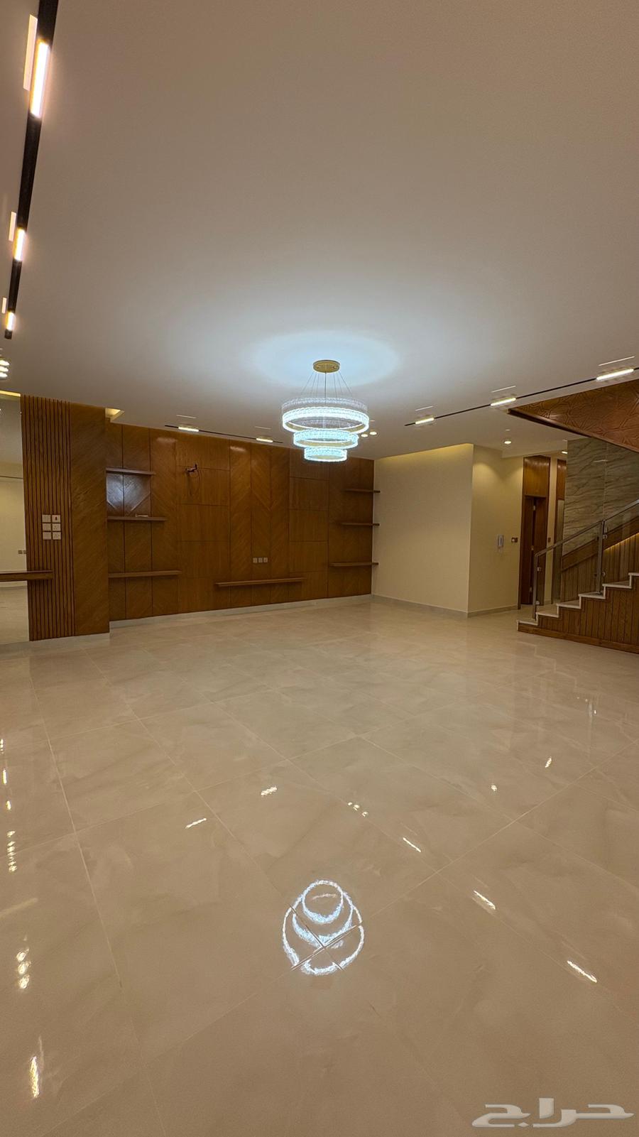 Penthouse villa for sale in Al-Bawadi district63613341038338111