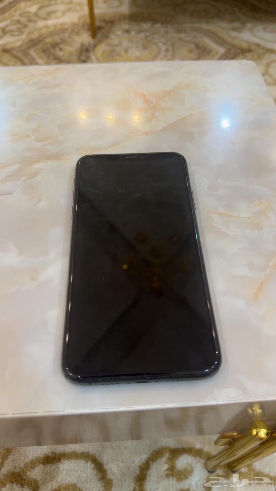 iPhone 11 Pro Max 512GB, very clean and has no issues64225996648449111