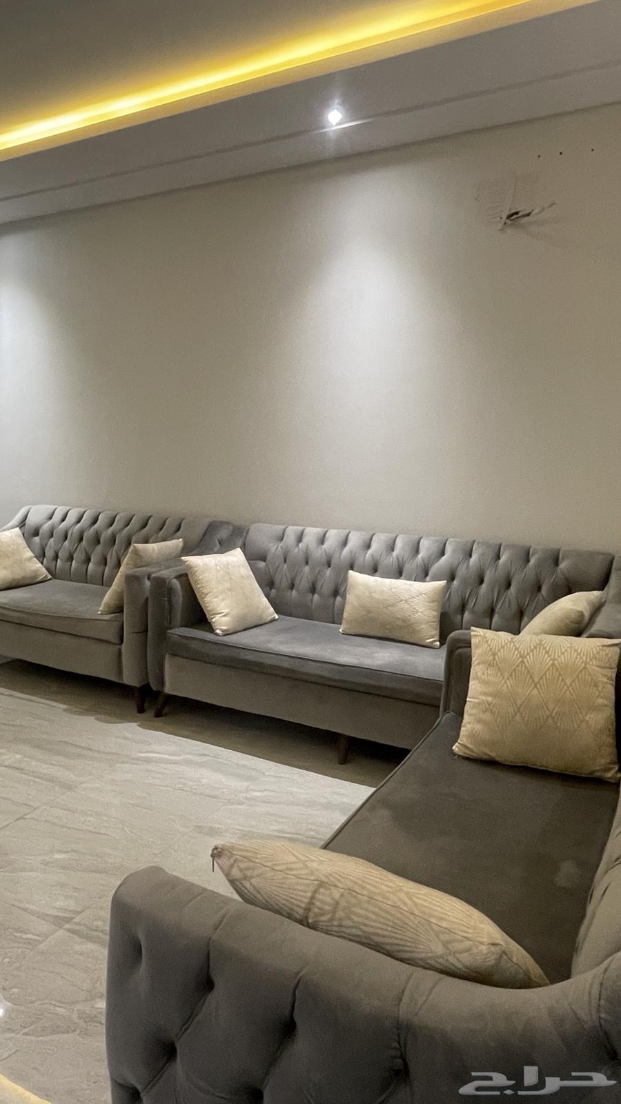 طقم كنب رمادي 3 قطع مستعمل64217543676931110