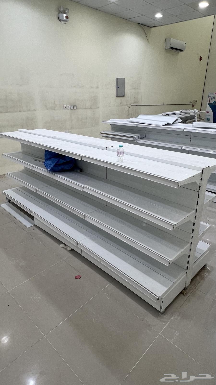 للبيع رفوف حقات بضاعة64219014775554111