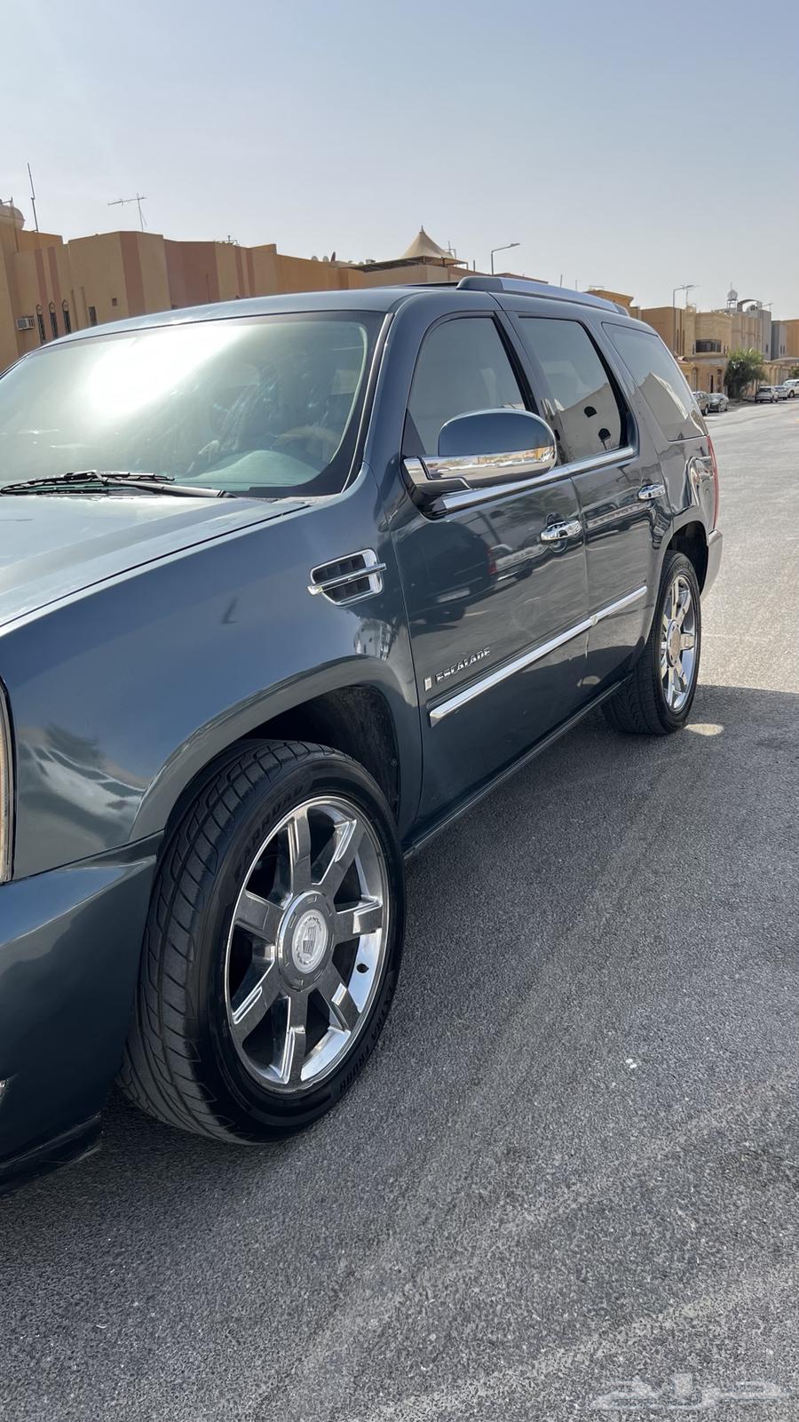 كاديلك سكاليد200864407475582723112