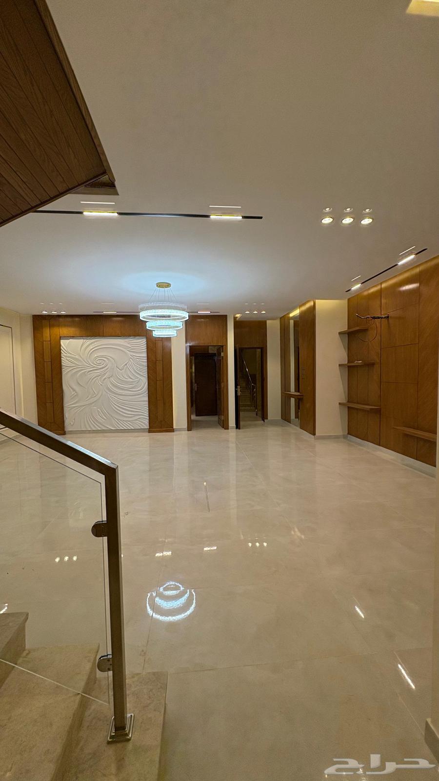 Penthouse villa for sale in Al-Bawadi district63613341038338114