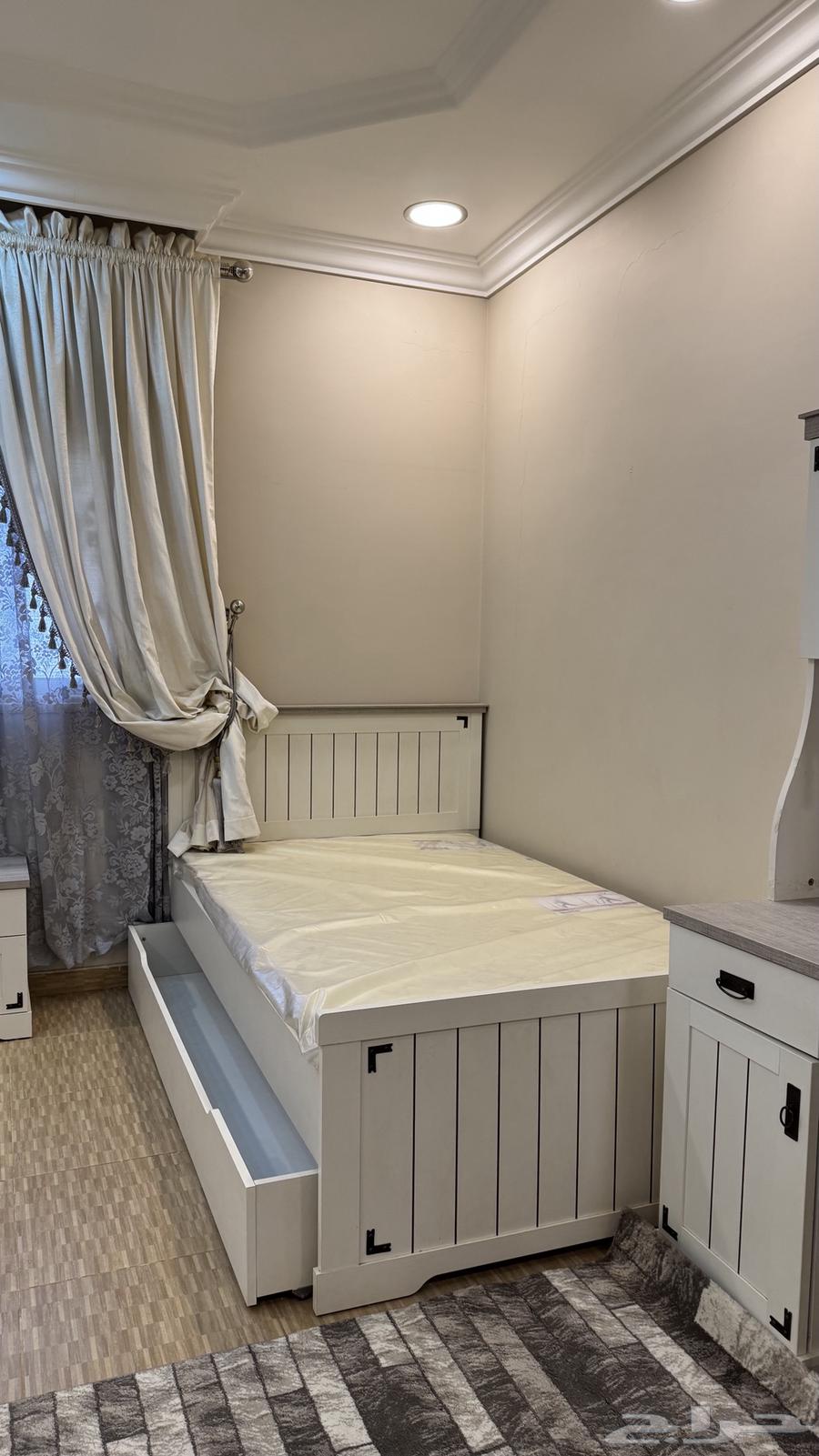 اربع كراسي سحب دولابين تسريحة مكتبة دولاب اكسسوار كومدينة64222773926273111