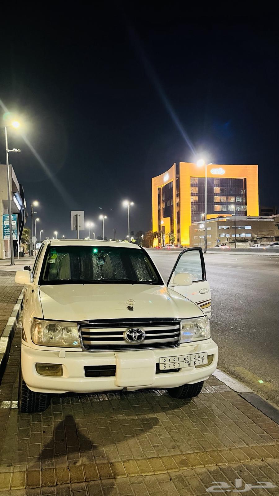 جيب لاند كروزر 2006 gxr64405194655491111