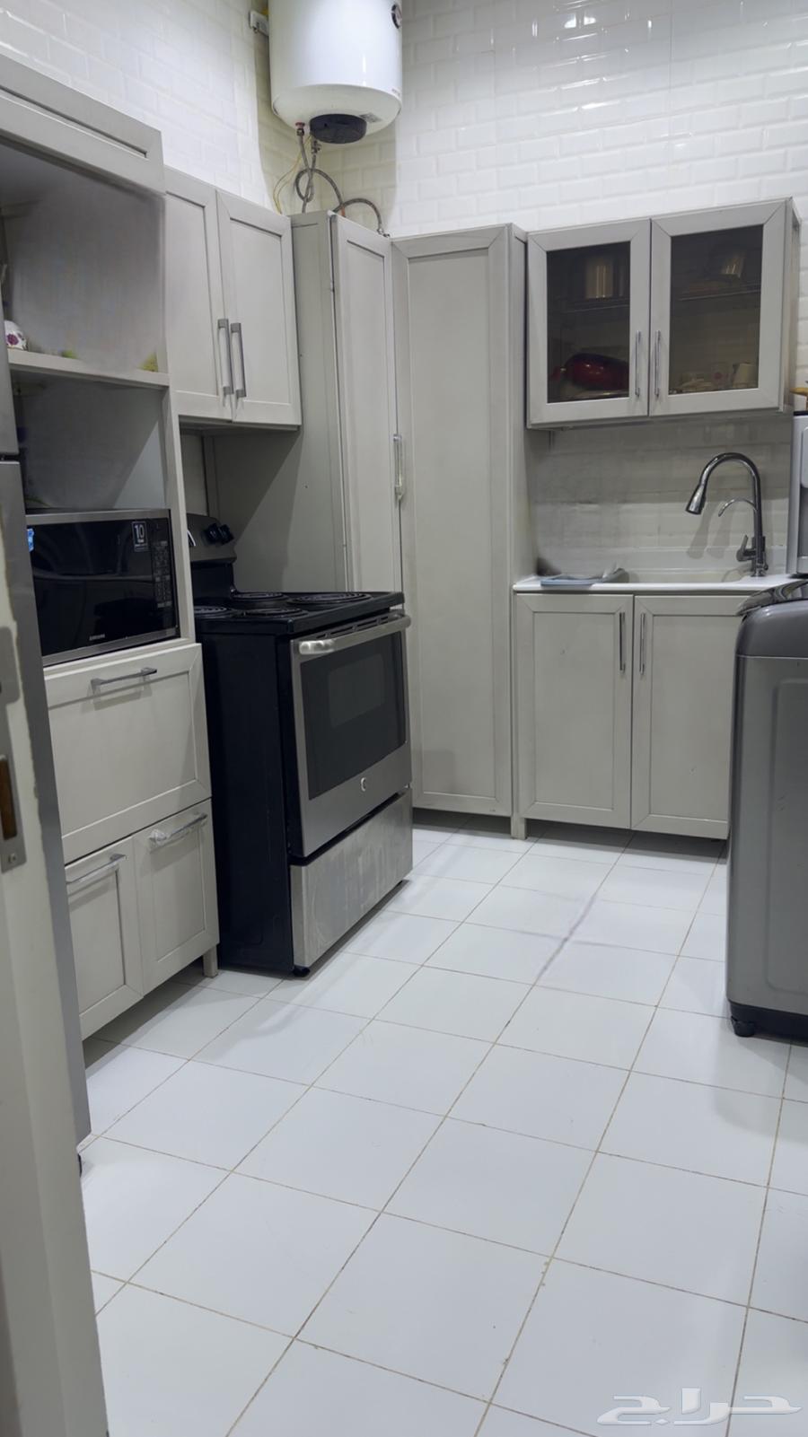 Ready-to-sell kitchen cabinet 5 meters and 60 cm.. one year of use64218604579713110