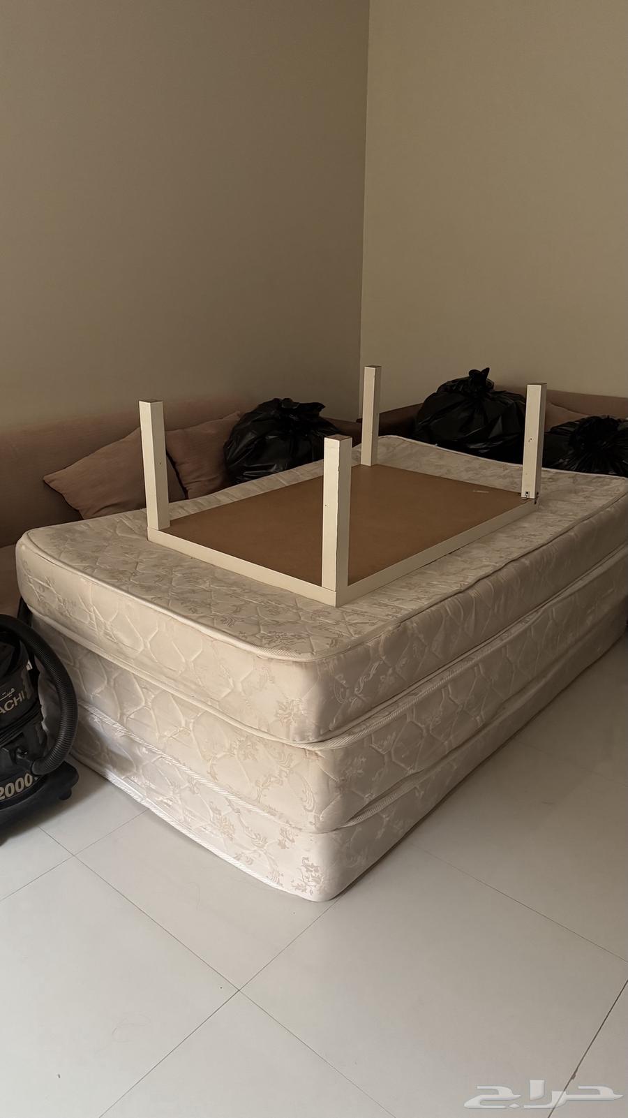 3 دواشق بحالة جيده64220226645890110