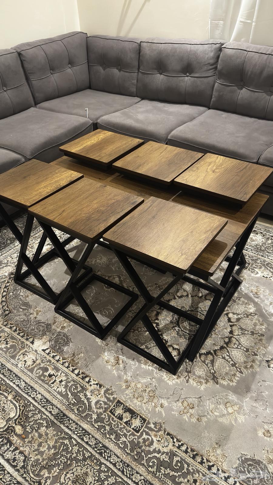 طاولات للبيع64225557369857110