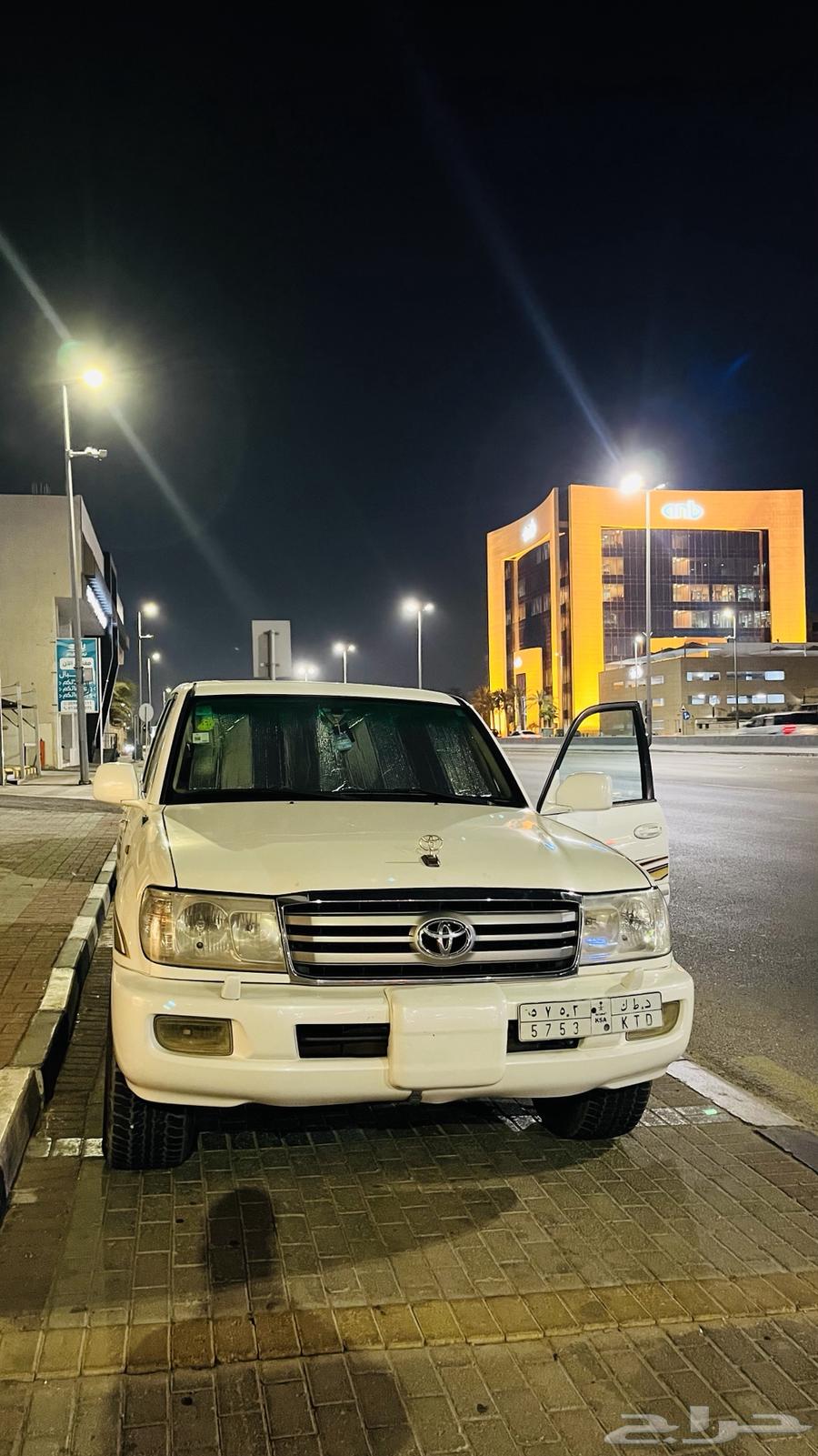 جيب لاند كروزر 2006 gxr64405194655491112