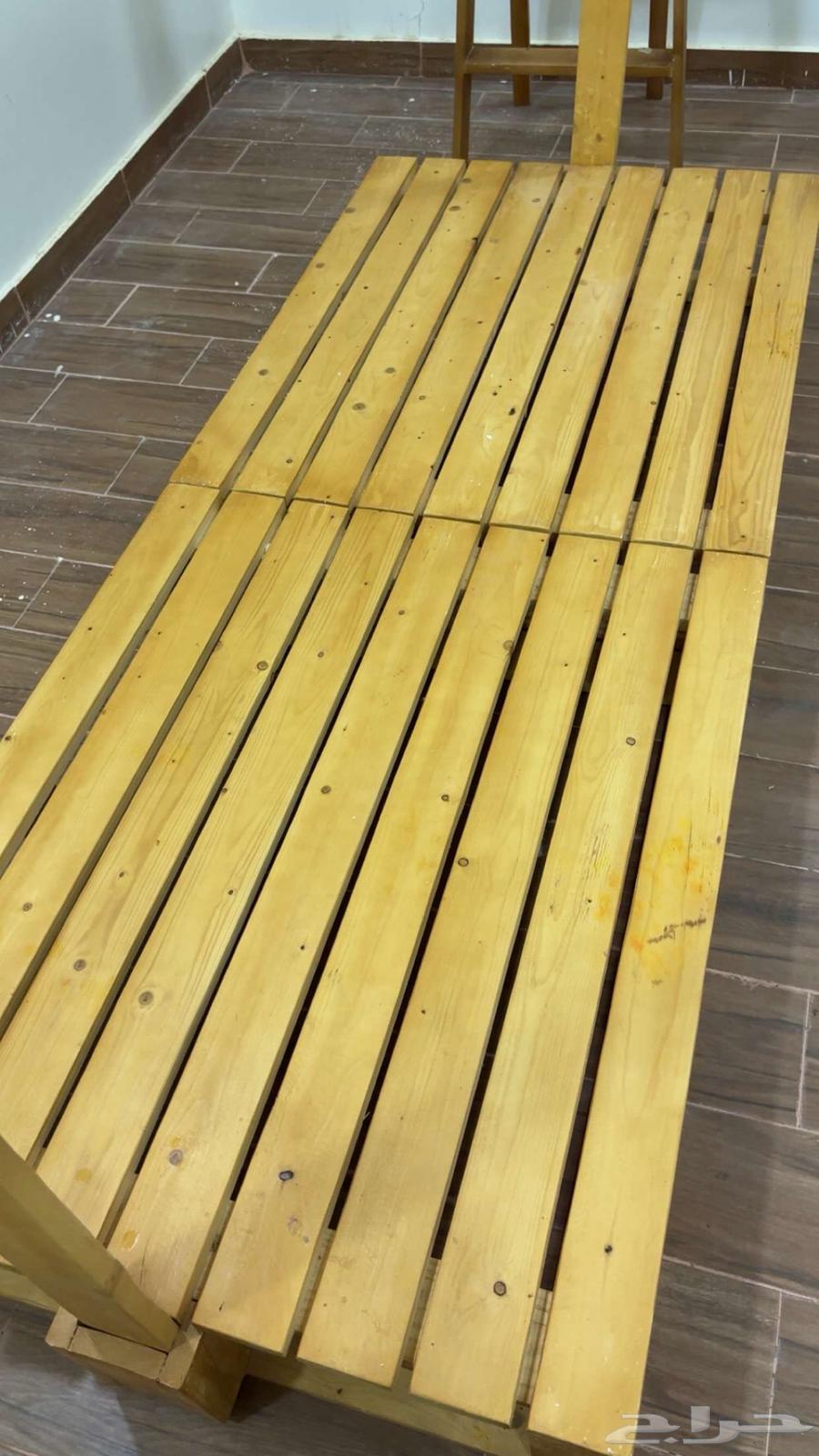 جلسه ارضيه خشبيه مع ملحقاتها64228747900929110