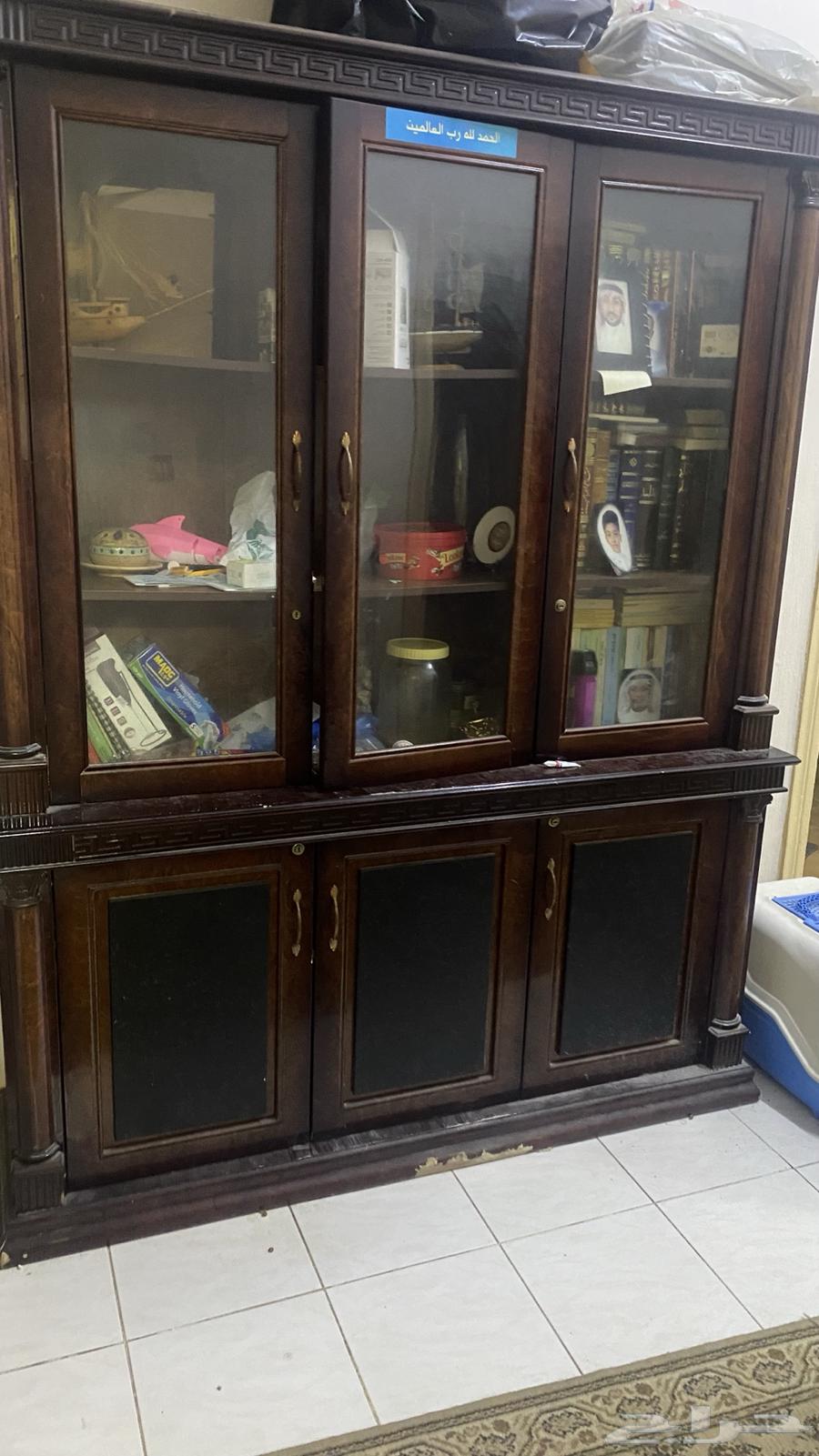 طاولتين للبيع64222543379331112