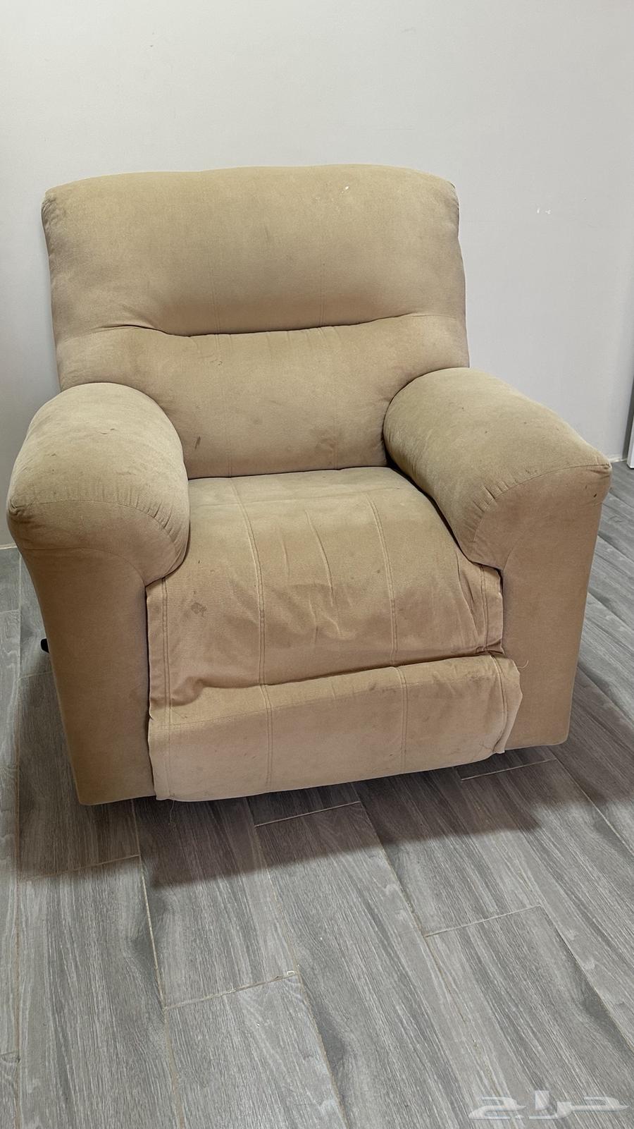 Excellent condition rotating recliner chair64217557333634112