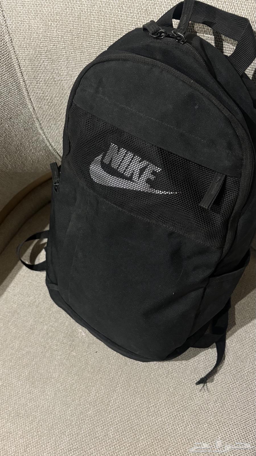 Used Nike bag, lightly used for one year, bought for 24964228748356865110