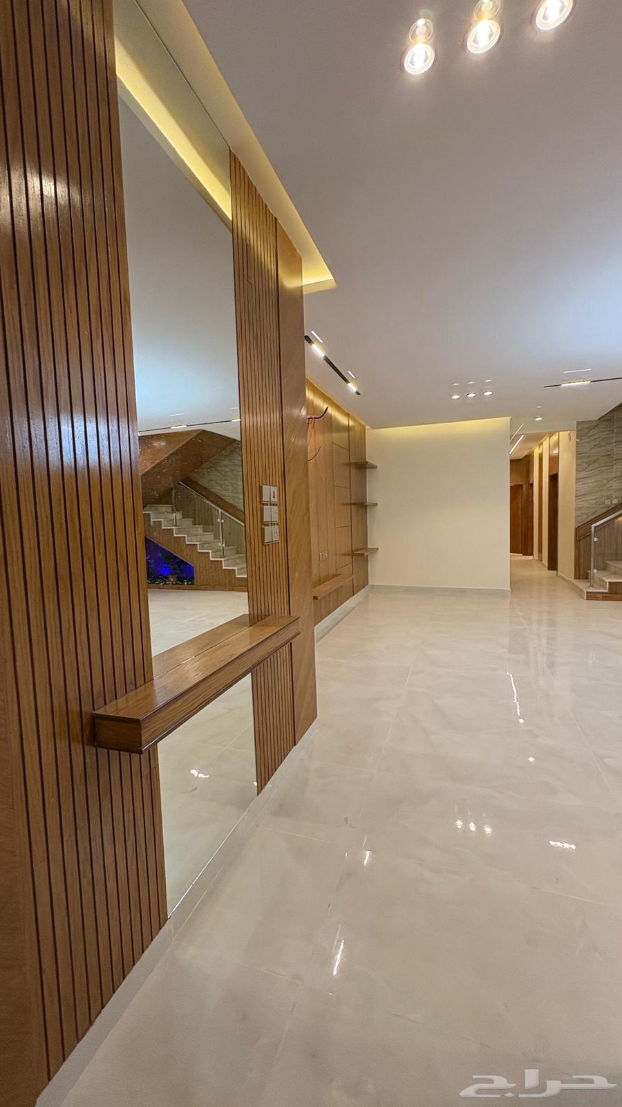 Penthouse villa for sale in Al-Bawadi district63613341038338112