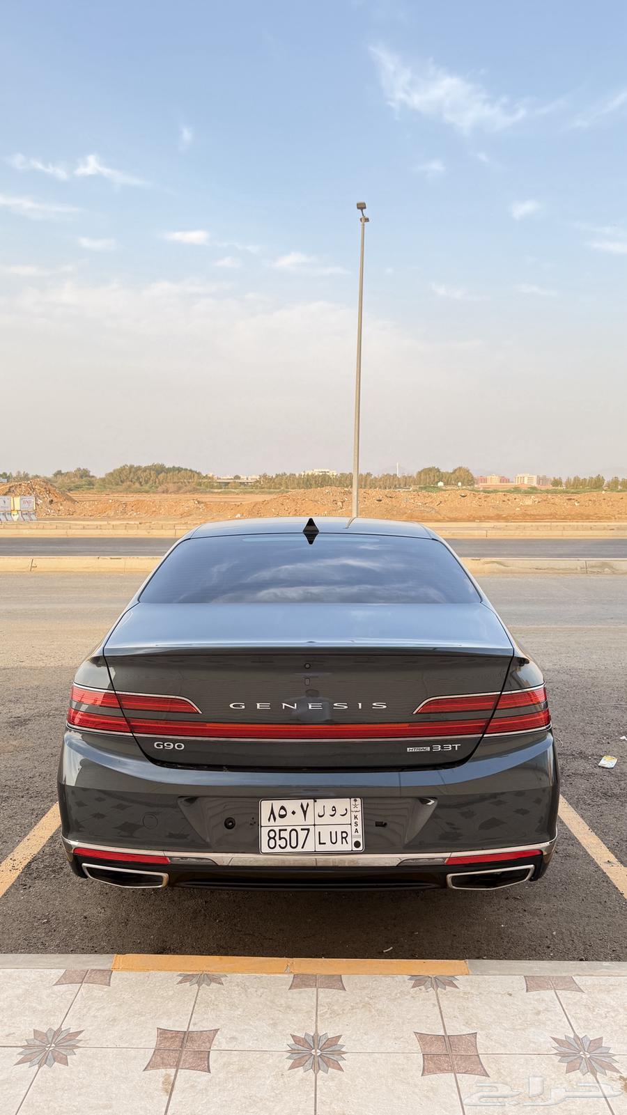 جنيس 2020 G90 ( بنزين) فل كامل بحالة الوكالة64408385812227113