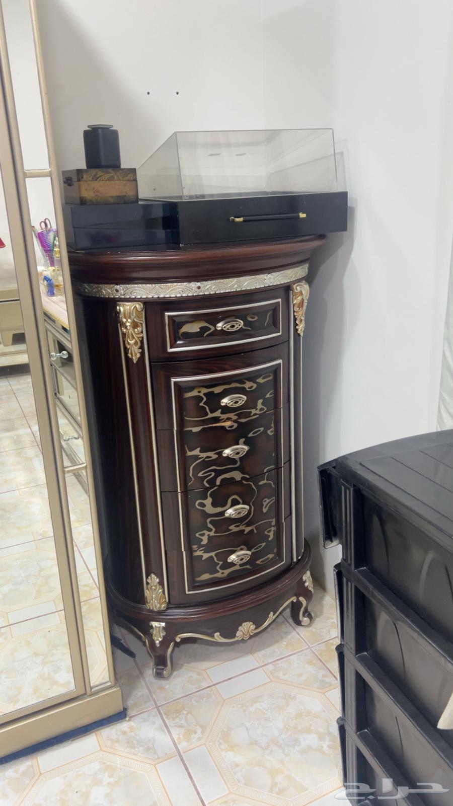 دولاب ملابس للبيع مع دروج64226009495811112