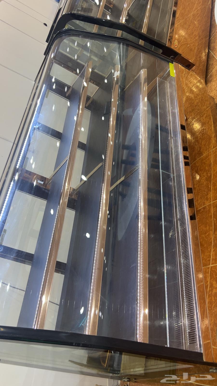 Refrigerated display cases for sale in excellent condition (3 units)64227857877122112