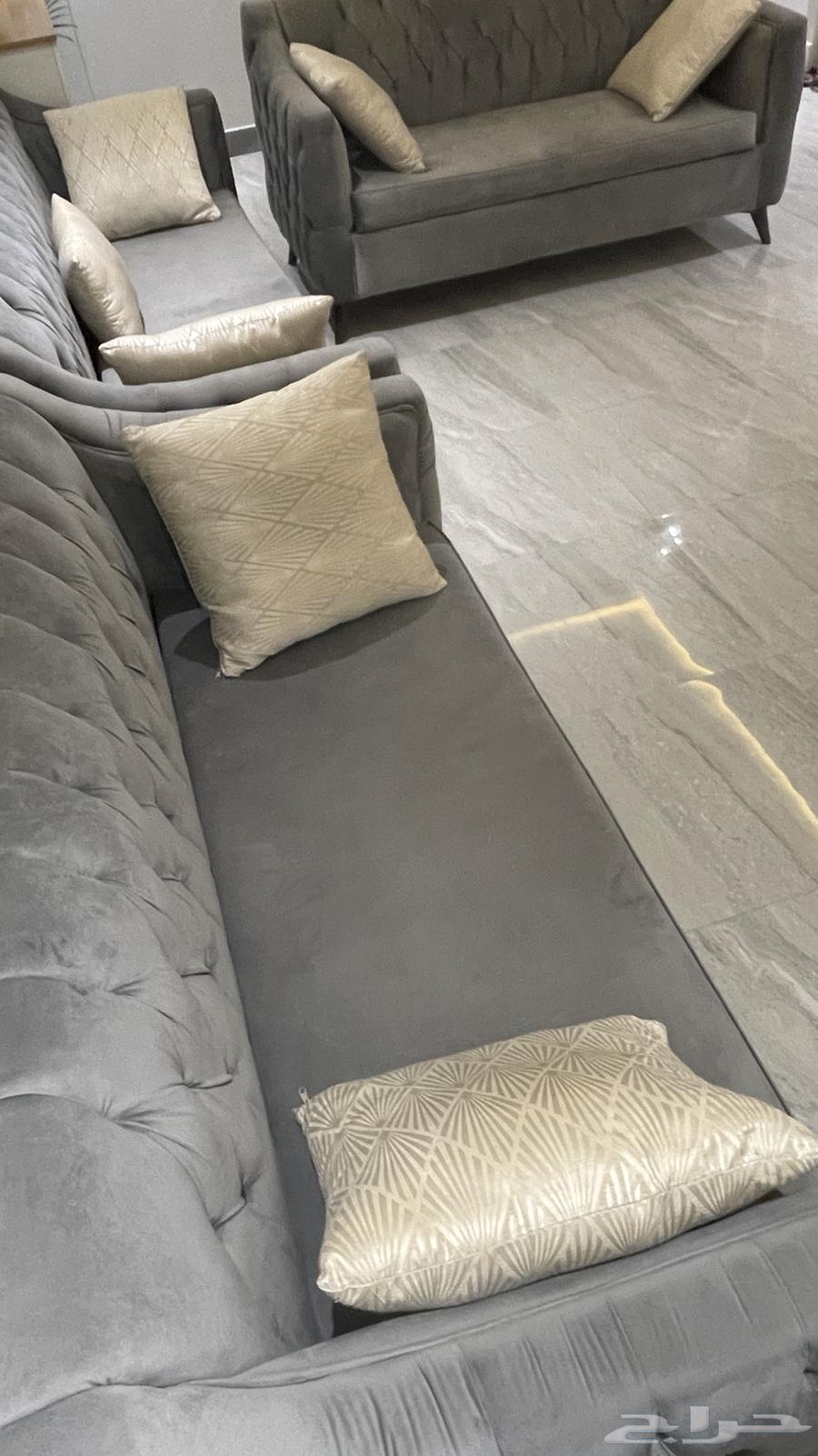 طقم كنب رمادي 3 قطع مستعمل64217543676931114