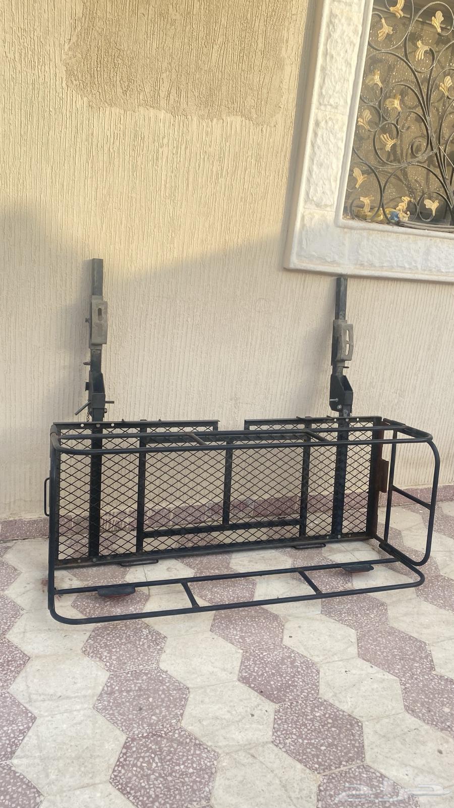 Rear basket with hooks64214945720833110