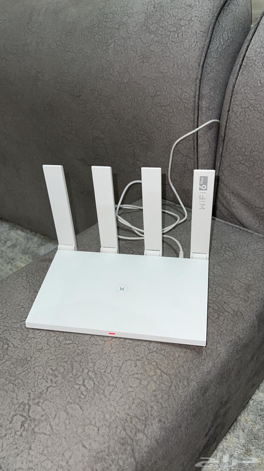 Internet signal booster device64220677139458111