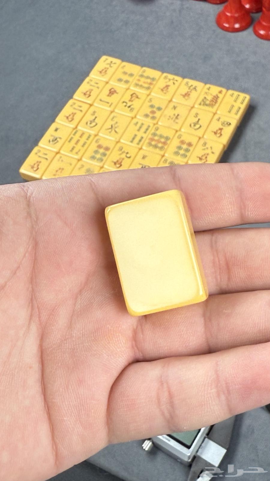 طبق دومنه 36 مكعب بكلايت صب قديم ( كريمي )64212361103233111