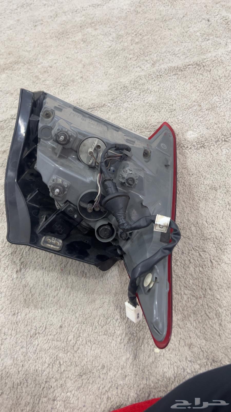 اسطب خلفي وكاله يمين التواصل واتس64403331648129114