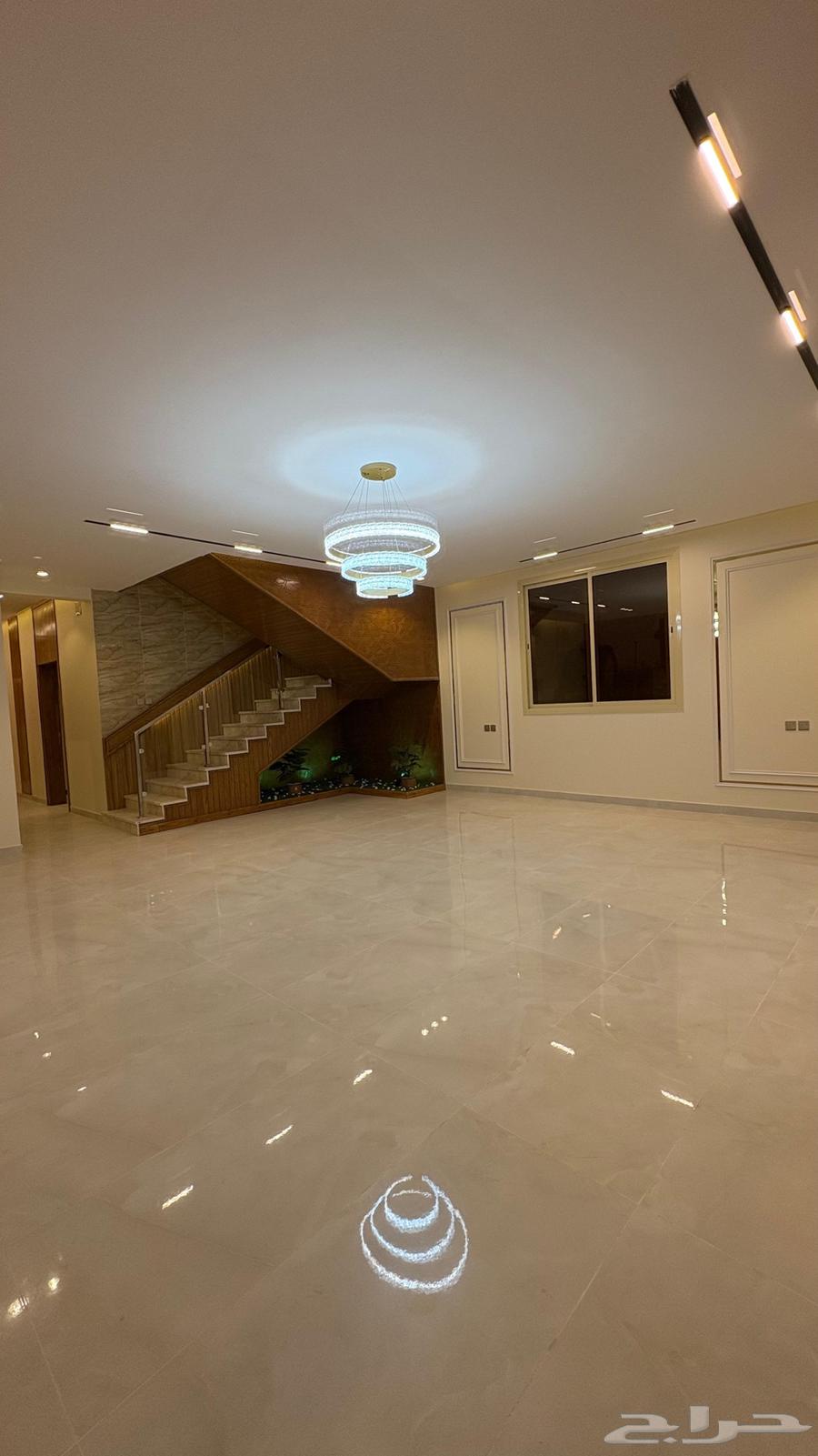 Penthouse villa for sale in Al-Bawadi district63613341038338110
