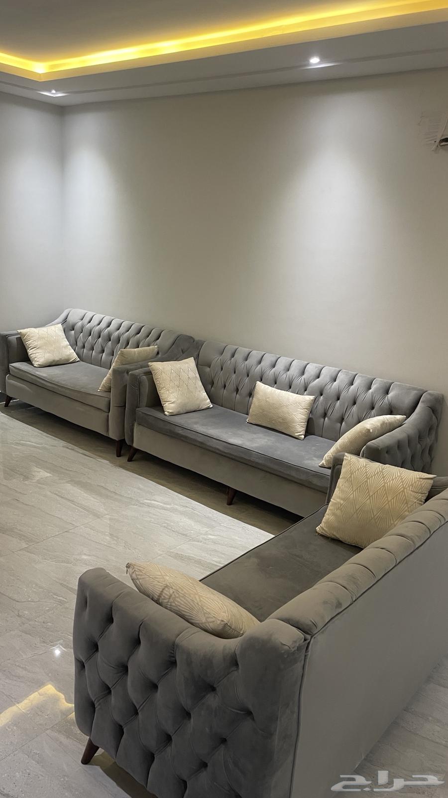 طقم كنب رمادي 3 قطع مستعمل64217543676931112