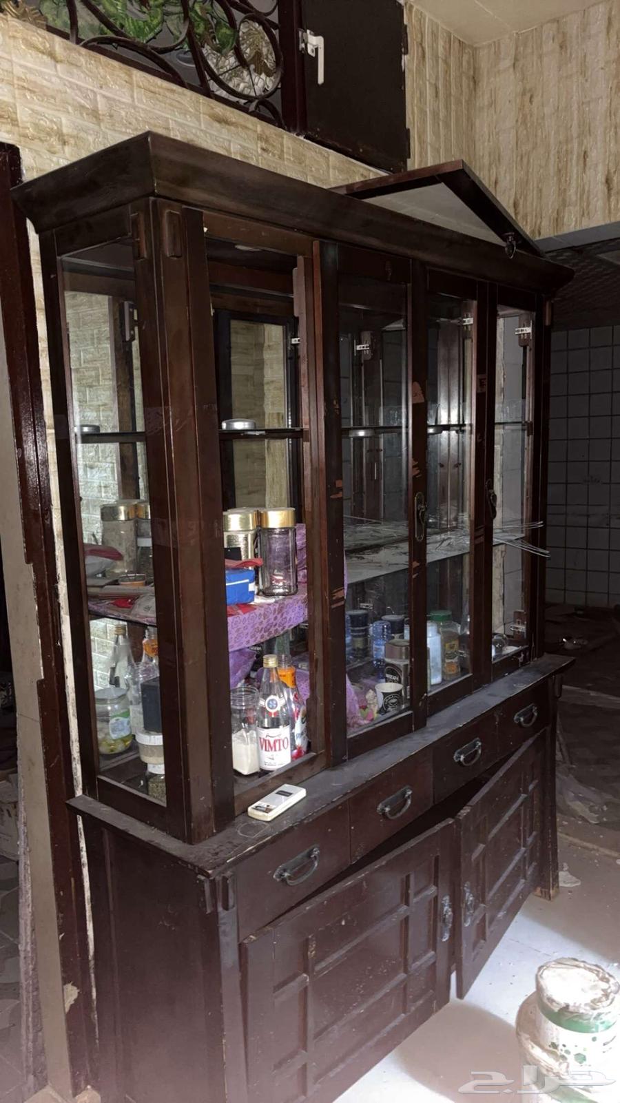 دولاب وكومدينا للغرف والاسياب الداخلية للبيت64214945768450113