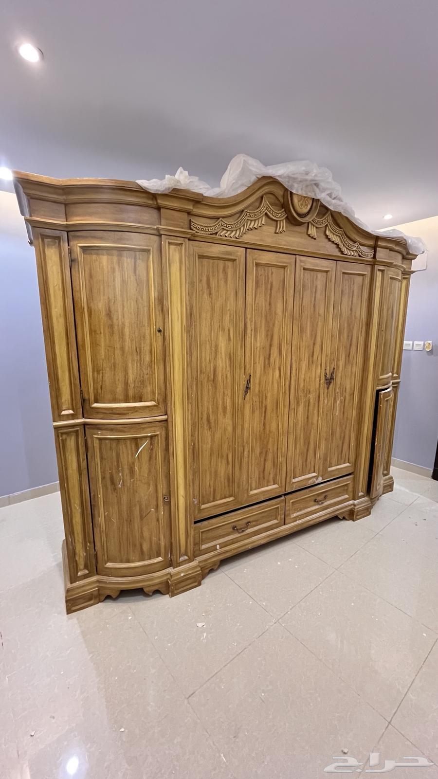دولاب للبيع64220227047938110