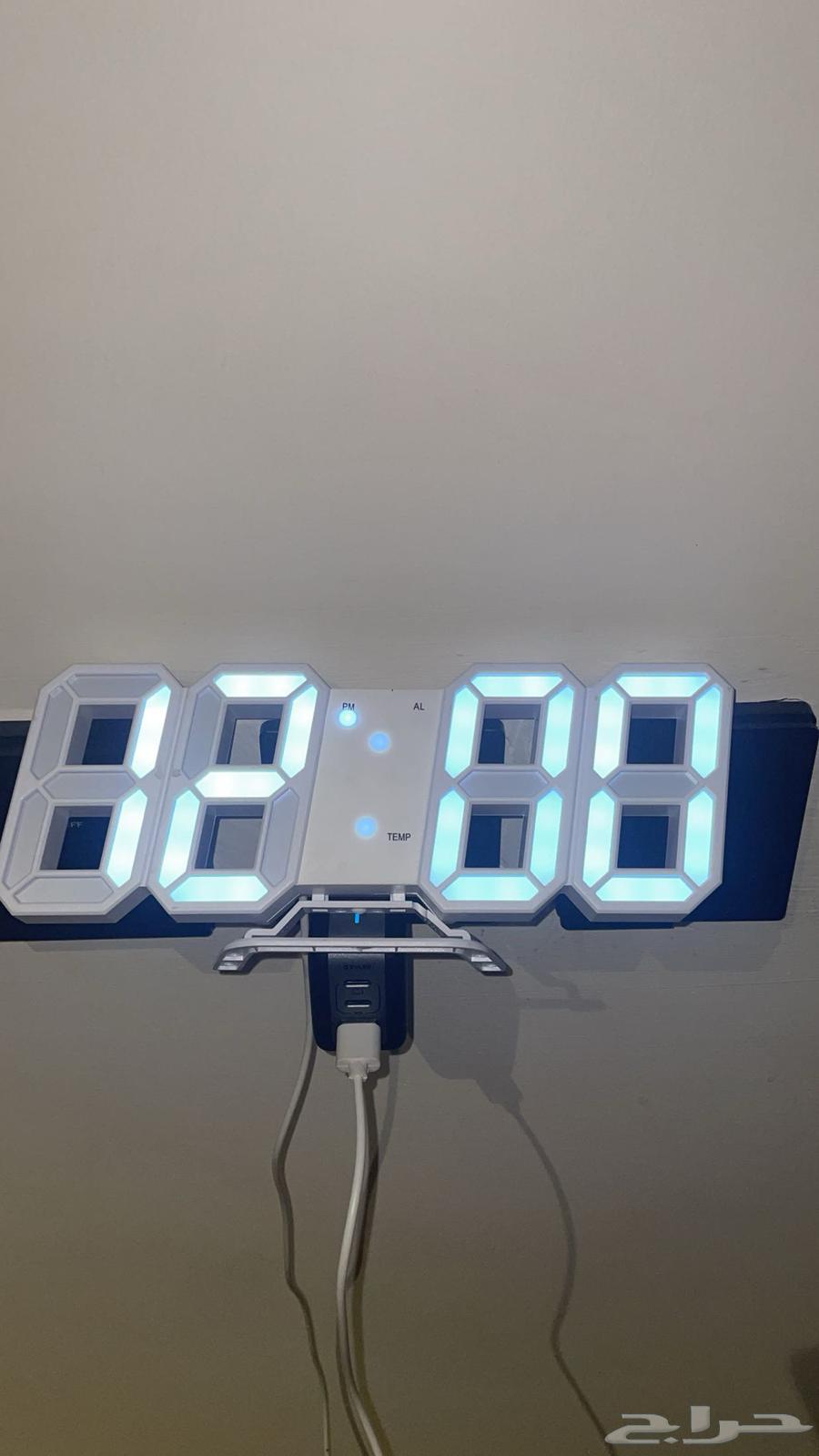 ساعه مكتبية نظيفة 100  100 السعر 15 ريال64217785310851114