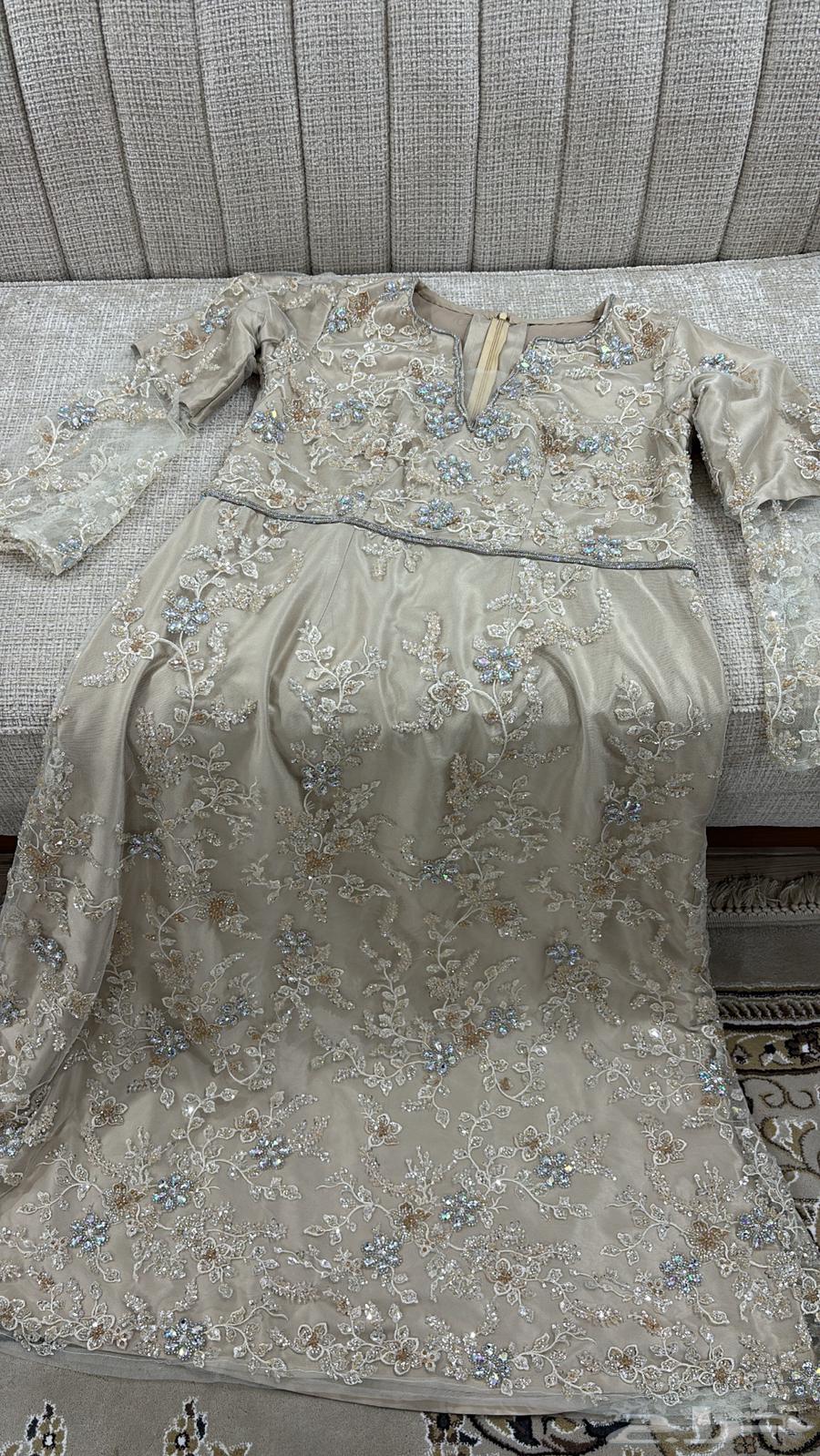 فساتين مستعملة وجديدة للبيع64205488840962110