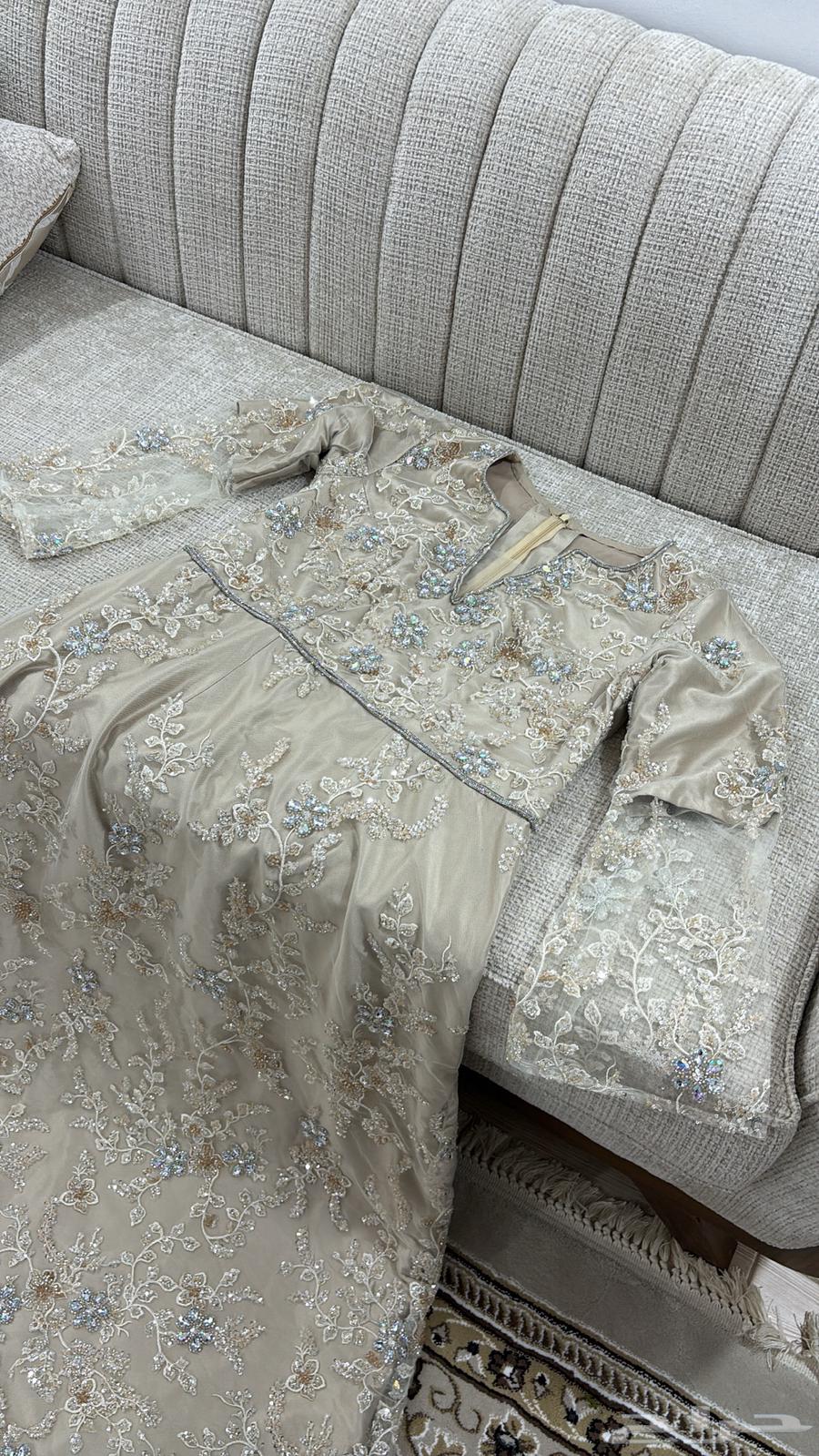 فساتين مستعملة وجديدة للبيع64205488840962111