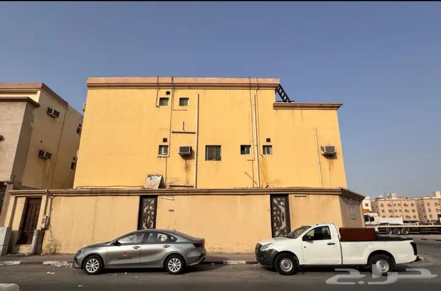 Building for sale in Al-Dhulail neighborhood63613342725121114