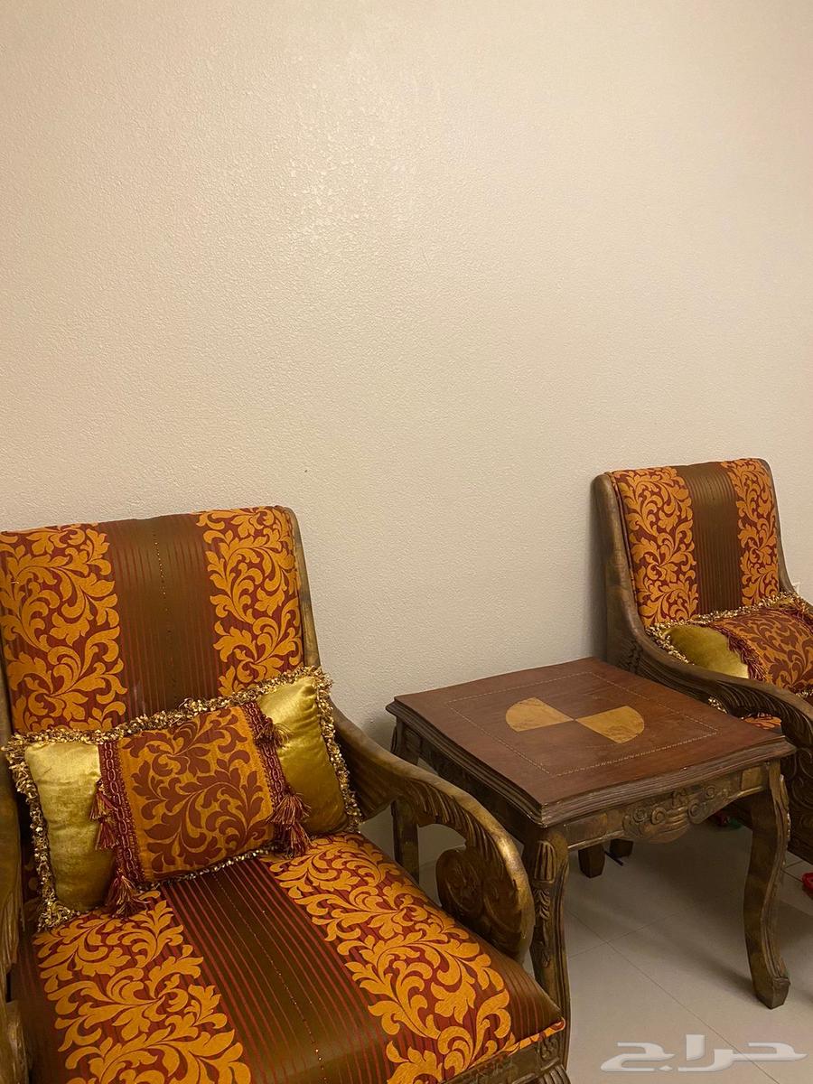 Very clean sofa, 4 pieces with two tables, fits 7 people64228759686658112