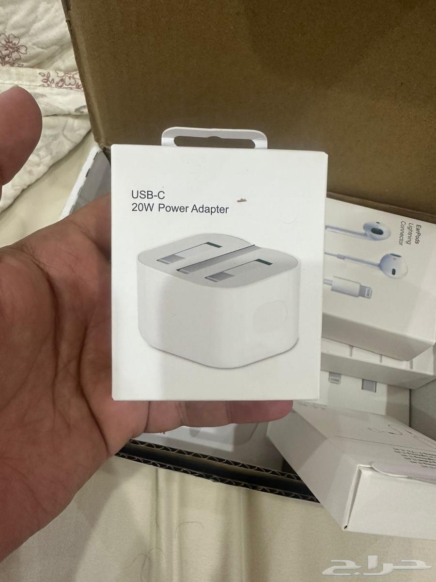 رأسين شاحن type-c  سلكين آيفون  سماعات ابل64221909365635111