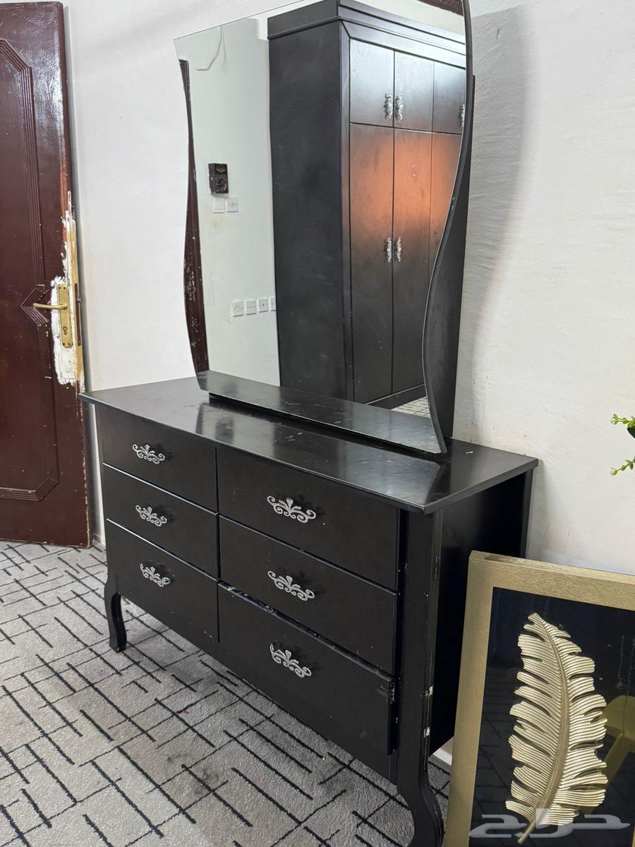 غرفة نوم مستعمله للبيع64220691476738112