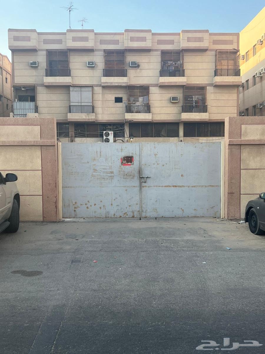 أرض تجارية أو عمارة للبيع شارع الملك سعود قرب الحياة بلازا63613347228163112